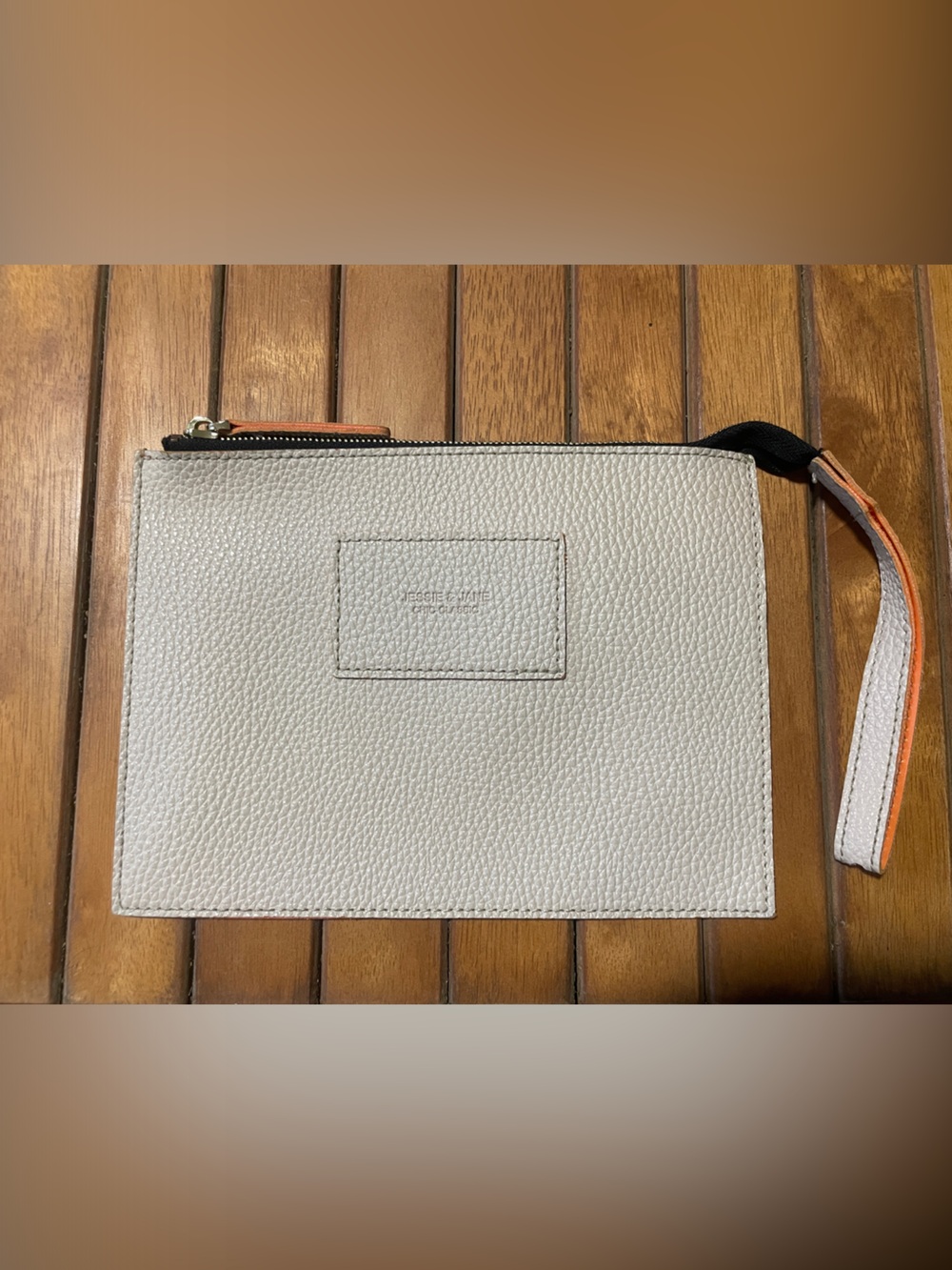Women’s Leather Wristlet Pouch in Light Gray/Cream